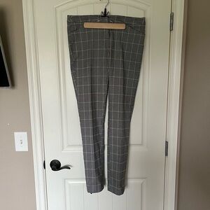 Size 6 Amanda and Chelsea Dress Pants.